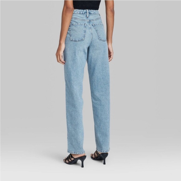 NWT Medium Wash High Rise Straight Jeans - Picture 2 of 7